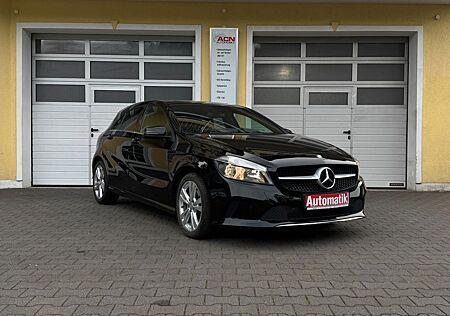 Mercedes-Benz A 200 / PANO-SCHIEBEDACH/HARMAN KARDON