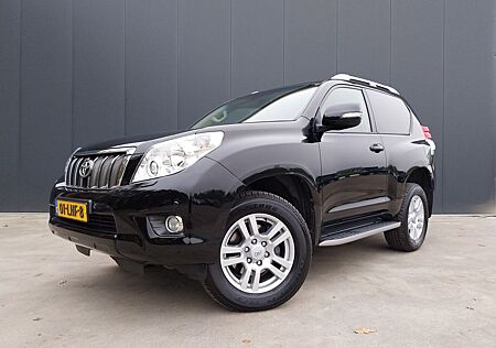 Toyota Land Cruiser 3.0 D-4D VX automatik kamera leder