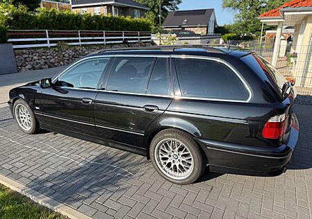 BMW 530i A Touring Exclusive Edition LPG