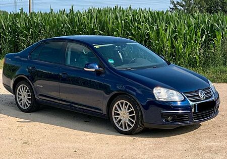 VW Jetta Volkswagen 1.4 TSI 122 PS Freestyle Service NEU