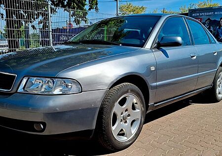 Audi A4 1.6 *TÜV NEU~SERVICE NEU~GARANTIE*