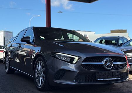 Mercedes-Benz A 180 LED/NAVI/SHZ/PDC/LEDER/USB/TEMPO/ALUS/BT