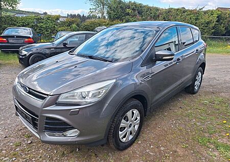Ford Kuga 2,0 TDCi 4x4 120kW Titanium PowerShift ...