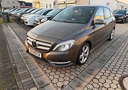 Mercedes-Benz B 180 B180CDI*Automatik*Panorama*AHK*TÜV Neue*Garantie