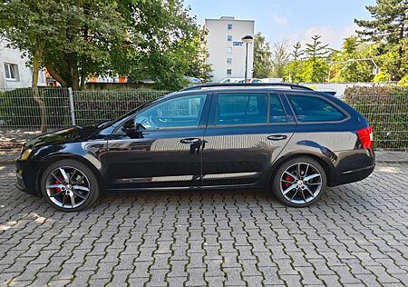 Skoda Octavia 2.0 TDI DSG RS Combi RS Challenge