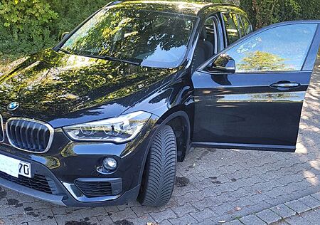 BMW X1 sDrive18d Advantage (07LC)