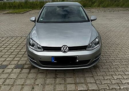 VW Golf Volkswagen 1.4 TSI 92kW DSG BMT Highline Highline