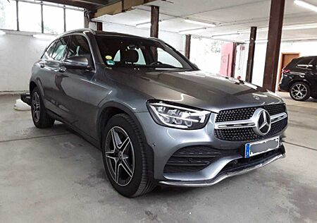 Mercedes-Benz GLC 220 4M*AMG-Line Sport*Navi*LED*SHZ*PDC*Leder