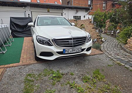 Mercedes-Benz 220 ,Command plus DAB,Ditronic plus,ILS uvm.