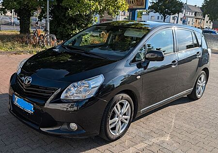 Toyota Verso 2.2l D-CAT Executive