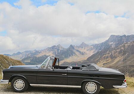 Mercedes-Benz 280 W111 Seb Cabrio Hochkühler