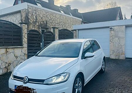 VW Golf Volkswagen 1.4 TSI 92kW Comfortline