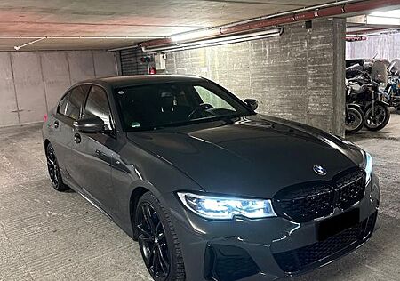 BMW 340 M340i xDrive Auto -