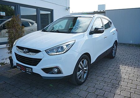 Hyundai ix35 Style 4x4 Xenon .Panora.Klimaa Navi