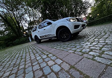 Nissan Navara N-Guard 2,3 4x4
