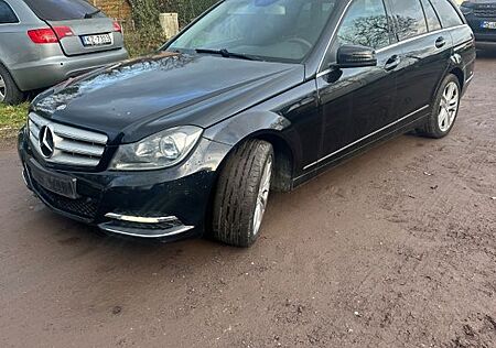Mercedes-Benz C 200 CDI T BlueEFFICIENCY AVANTGARDE