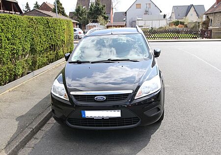Ford Focus 1,6 Black Magic Turnier Black Magic