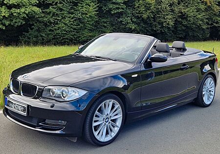 BMW 125i Cabrio - AUTOM/LEDER/XENON/NAVI/PDC/SITZHEI