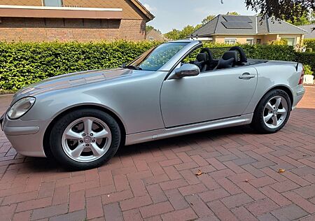 Mercedes-Benz SLK 320 - Top gepflegtes Liebhaberfahrzeug