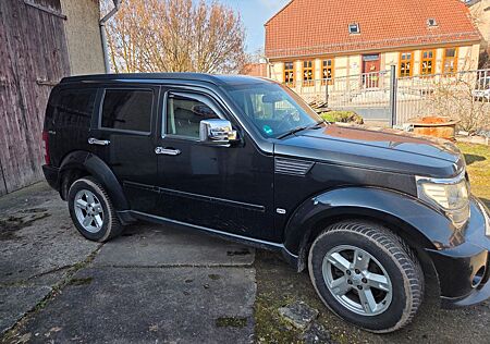 Dodge Nitro SXT 2.8 CRD 4WD Autom. SXT