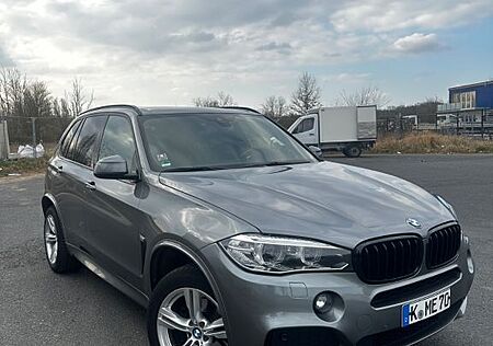 BMW X5 xDrive30d -M Paket Apple CarPlay PANO SHZ