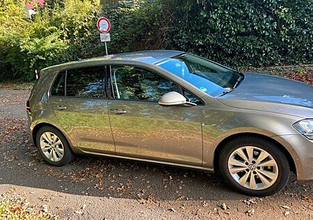 VW Golf Volkswagen 1.6 TDI BMT Comfortline Comfortline