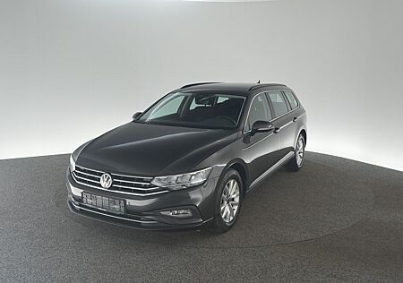 VW Passat Variant Volkswagen 2.0 TDI DSG Business AHK Navi