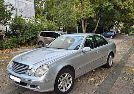 Mercedes-Benz E 200 KOMPRESSOR Elegance Automatik
