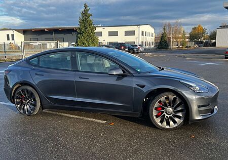 Tesla Model 3 Performance aus 1. Hand