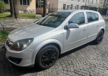 Opel Astra H 1.6 EZ 02/2006 - 81.500 km - TÜV 10/2026