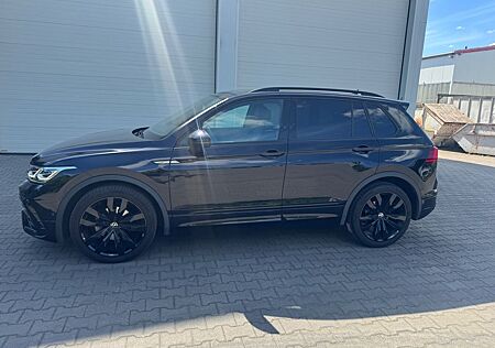 VW Tiguan Volkswagen 1.5 eTSI OPF DSG R-Line R-Line