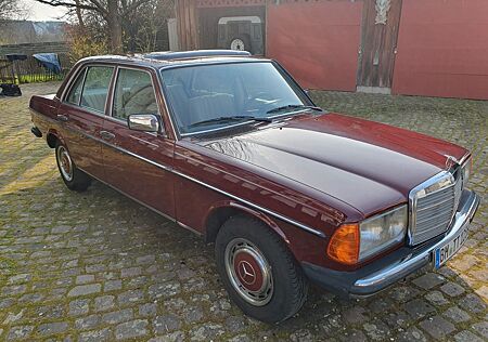 Mercedes-Benz 230 W123 230E, 2. Hand