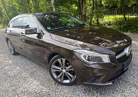 Mercedes-Benz CLA 200 -Klasse Shooting Brake Navi