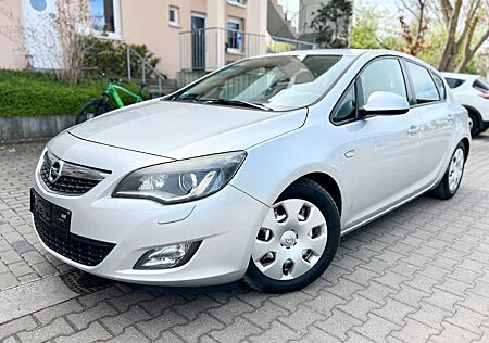 Opel Astra J Lim. 5-trg. Edition/1 HAND/SCHECKHEFT/