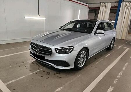 Mercedes-Benz E 200 E 200d E -Kl.T-Modell 1.6 L,Business,LEDER.Autom