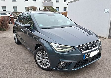 Seat Ibiza XCELLENCE DigiCockpit Alcantara Kamera