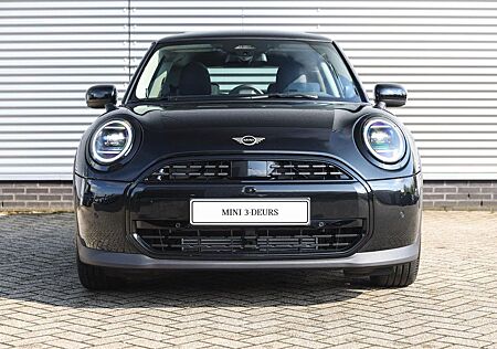 Mini Cooper D Cooper C Hatchback Classic automatik / Panoramad