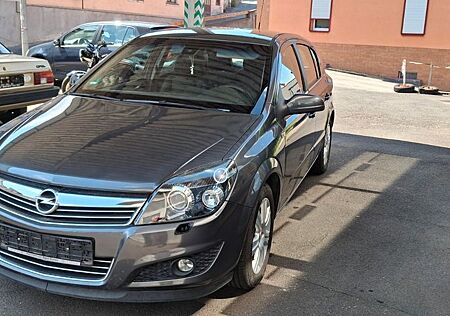 Opel Astra H Lim. !!Tüv u. Au neu !!!