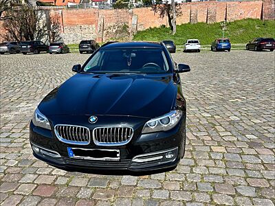 BMW 520d xDrive Touring A Luxury Line Luxury Line