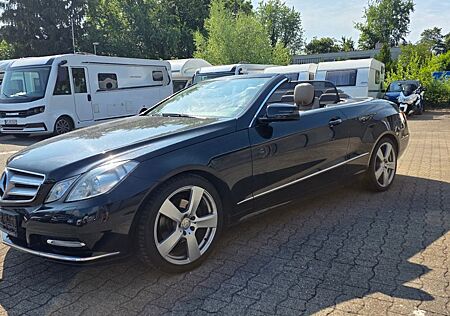 Mercedes-Benz E 200 CGI Cabrio Navi*PDC*Leder*SHZ*Airscarf*