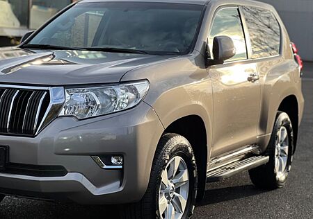 Toyota Land Cruiser 2.8 D-4D Automatik Keyless AHK