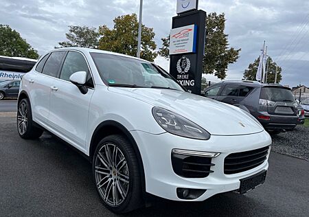 Porsche Cayenne CayenneS/CHRONO/Leder/Pano/Bose/Cam/Ahk/Shz/Navi