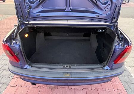 Opel Astra 1.8 16V Cabrio Bertone Edition Bertone...
