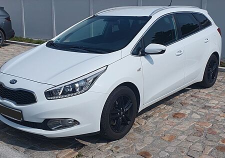 Kia Cee'd Sportswagon 1.4 CVVT FIFA World Cup Ed...