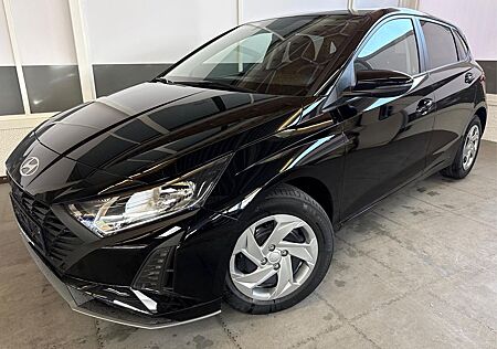 Hyundai i20 COMFORT FL NAVI RFK TEMPOMAT 1.2 MPI 57,9...