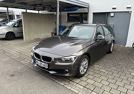 BMW 320d Touring - Automatik, Navi, Sportsitze