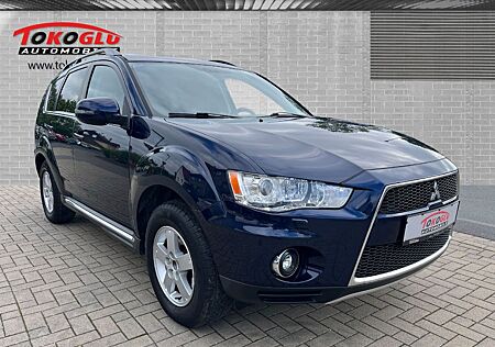 Mitsubishi Outlander Intense 4WD 2.2 DI-D 7-Sitzer!EXPORTPR