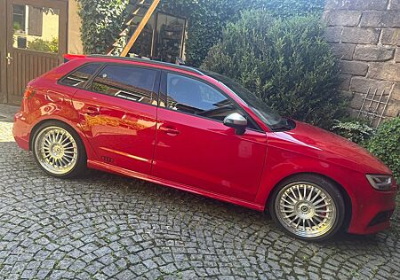 Audi S3 Sportback 2.0 TFSI quattro