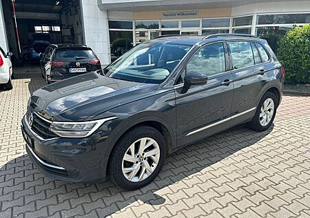 VW Tiguan Volkswagen 2.0TDI DSG Life 4Mot LED AHK Navi Kamera