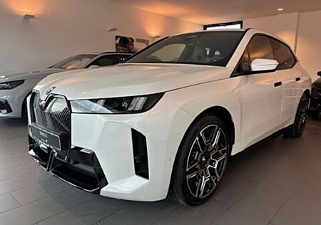 BMW iX xDrive45 M Sportpaket